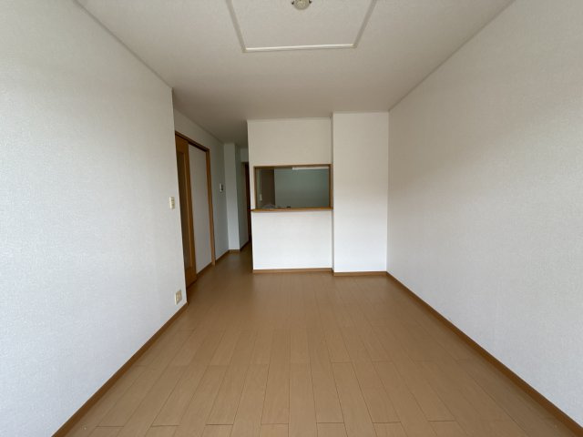 フォルストⅡの居間・リビング