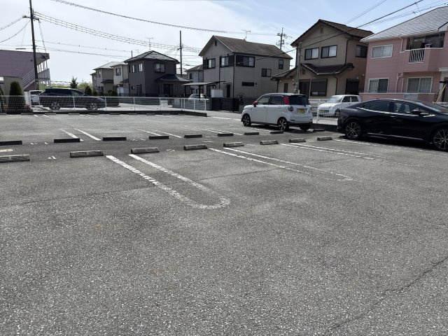 フォルストⅡの駐車場