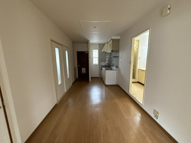 サンライズ青山の居間・リビング