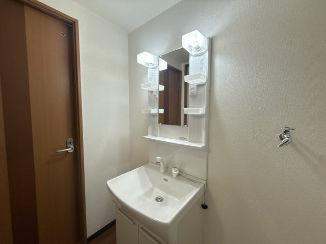 アベニール細江の洗面所
