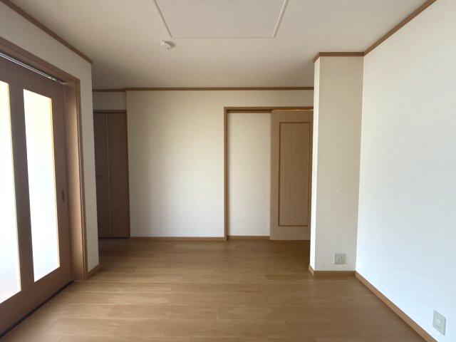 エレガンシアの居間・リビング
