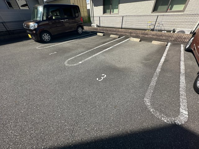 アメニティ・ハイムの駐車場