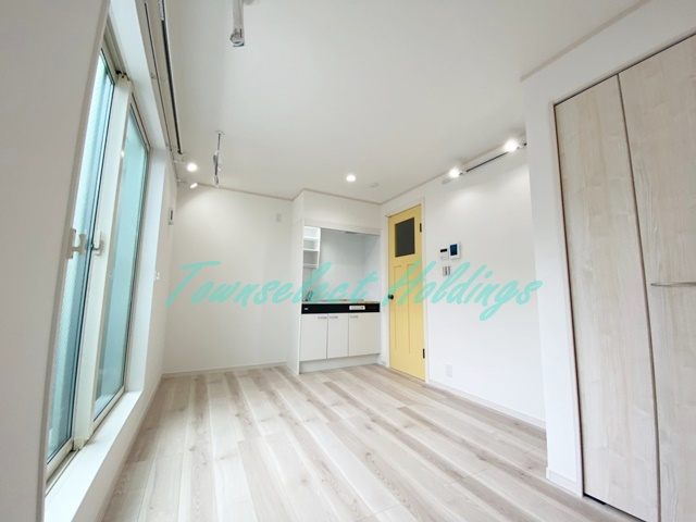 ハーミットクラブハウスプティバッセⅠの居間・リビング