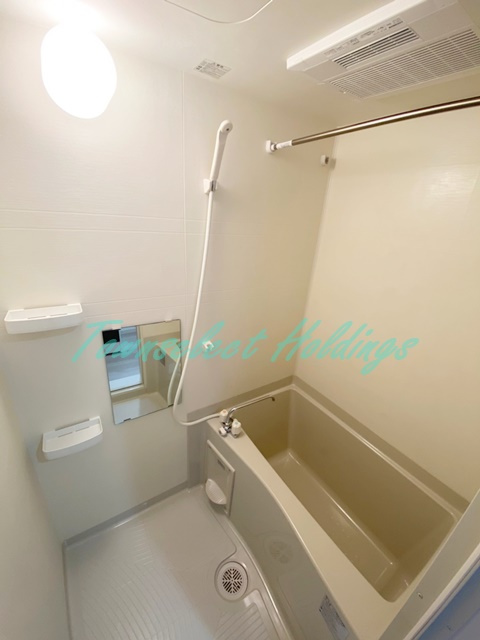 ハーミットクラブハウスプティバッセⅠの浴室|清潔感のあるお風呂です♪