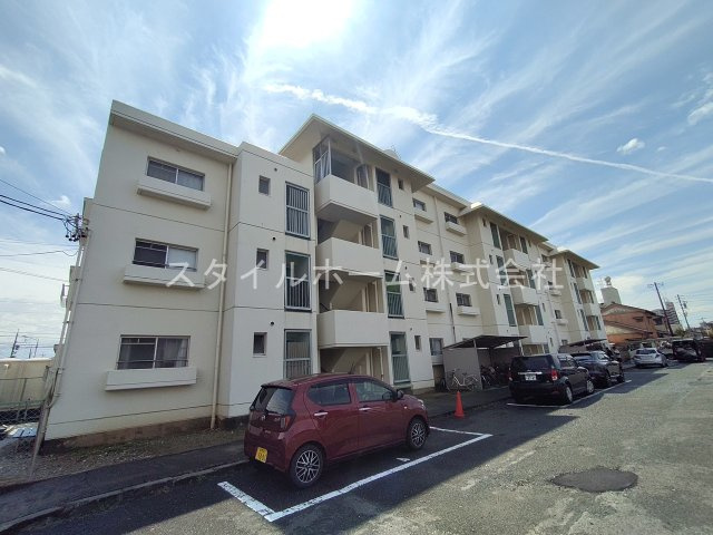スカイハイツ曙の外観
