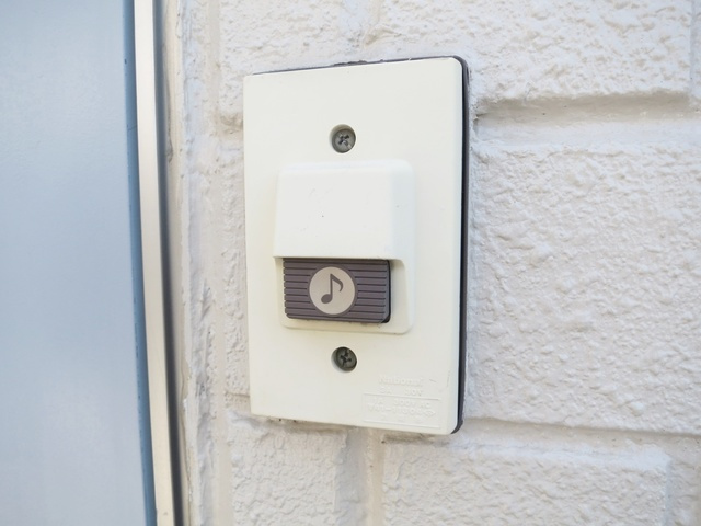 モンリヨンのセキュリティ|チャイムはこちら♪※写真は実際の反転です