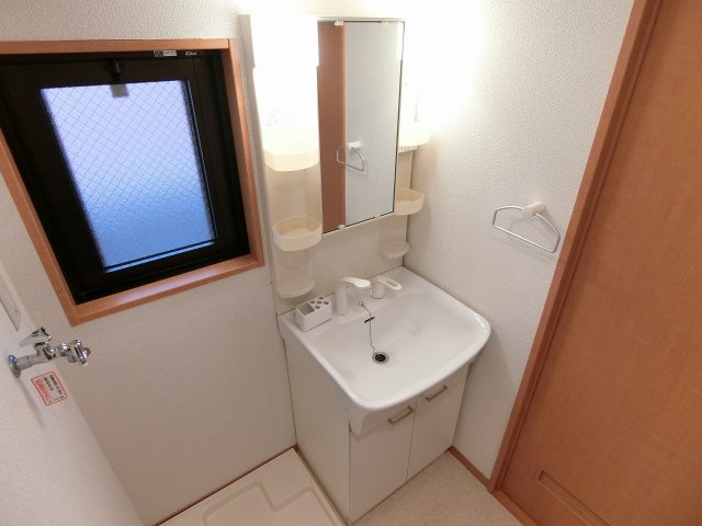 アーニスト新合川の独立洗面台