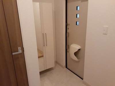 【玄関】 | ラ・ソルティ－