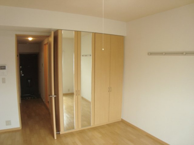 【収納】 | コンフォール祝園Ⅱ | 収納（姿見付き)