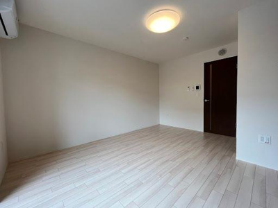 【内装】 | ラフィーネ（Ｒａｆｆｉｎｅ） | 洋室