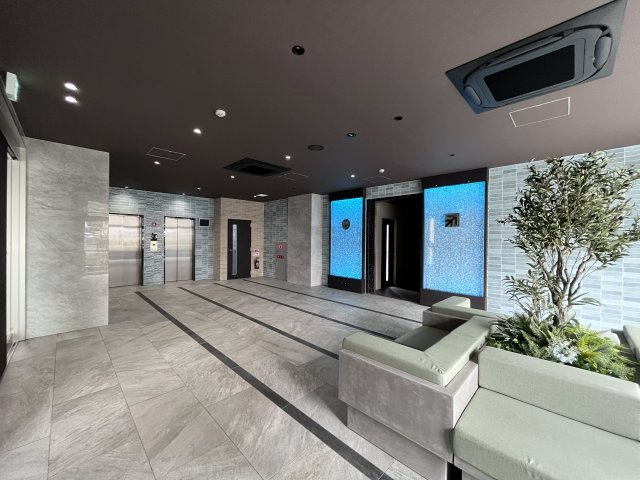 【エントランス】 | MELDIA CREST TAPP NAMBA-WEST