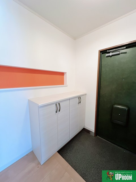 メゾン深山の玄関