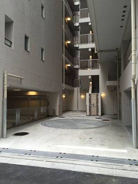 墨田区亀沢４丁目の賃貸マンションの駐車場