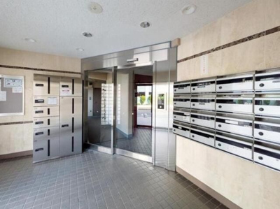 【エントランス】