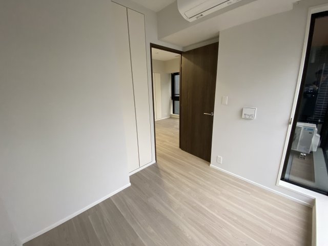 ザ・レジデンス東京駅前の洋室