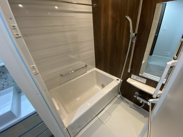 ザ・レジデンス東京駅前の浴室