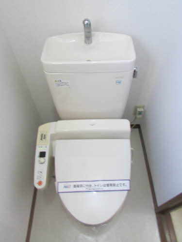 フォーレス・いすずB棟のトイレ