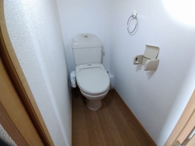 【トイレ】 | レオパレスメイゾンチュトワイエ | 温水洗浄便座設置