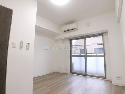 【居間・リビング】 | プロセルム上坂【名古屋市賃貸・ネット無料】