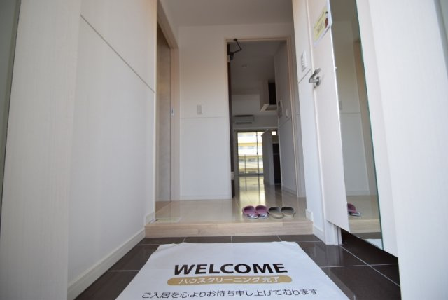 ＬＵＭＩＥＲＥの玄関|玄関から