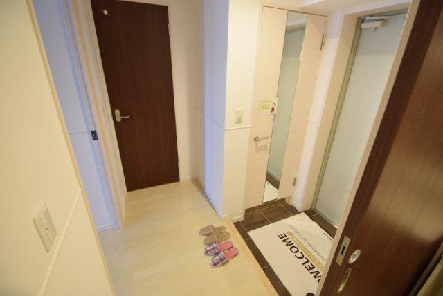 ＬＵＭＩＥＲＥの玄関|廊下部分