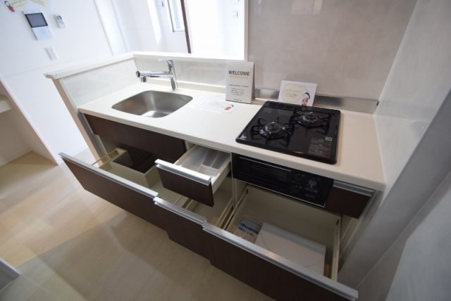 ＬＵＭＩＥＲＥのキッチン|キッチン収納