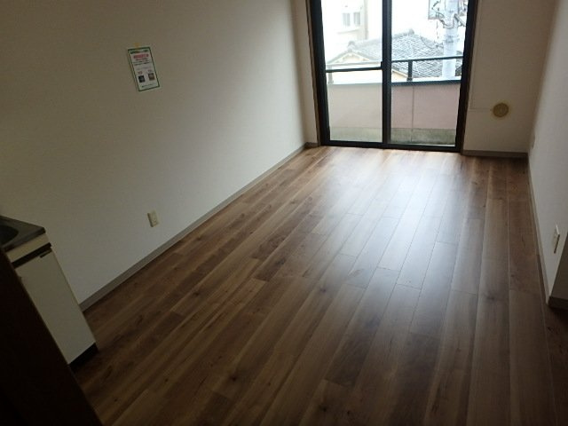 コンフォート日暮里の洋室