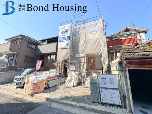 「長期優良住宅」「明石駅までバス6分」荷山町　限定1棟の前面道路含む現地写真