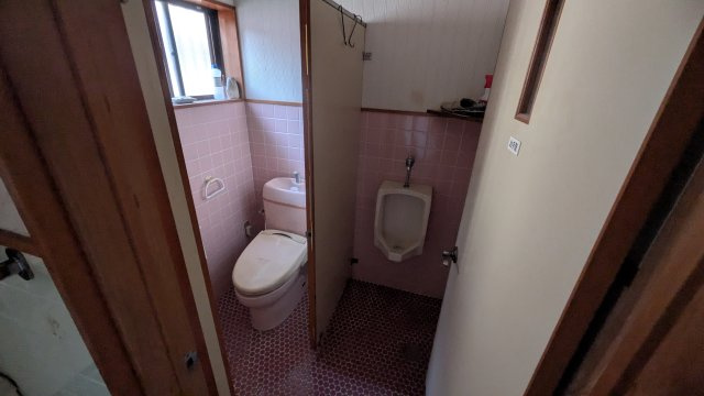 中古住宅　岩井1丁目のトイレ