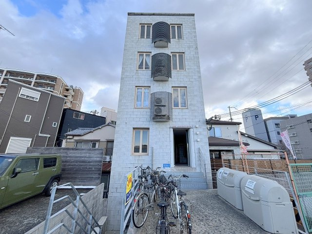 サンクアパルトマンの外観