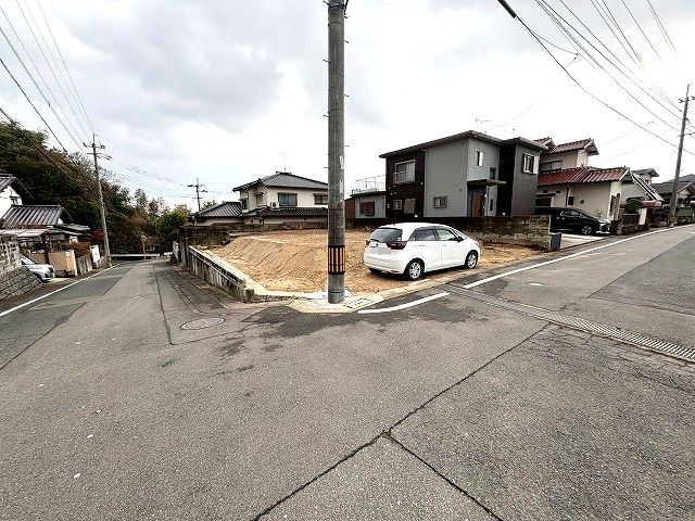【前面道路含む現地写真】 | 太宰府市梅香苑4丁目土地