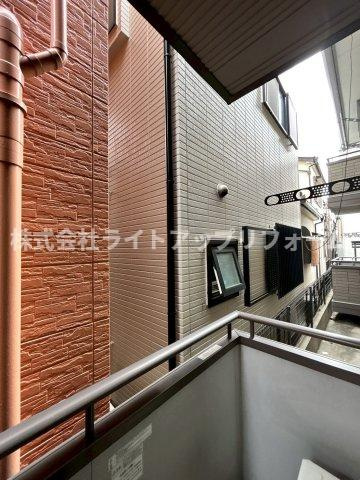 プランドール湊川のバルコニー