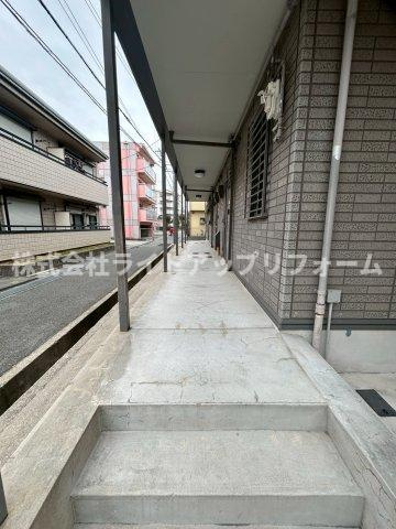 プランドール湊川のロビー