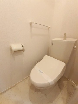 【トイレ】 | ドリームサイドⅢ | コンパクトで使いやすいトイレです