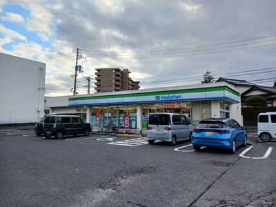 【周辺】 | サスティナビリティ | ファミリーマートまで260m