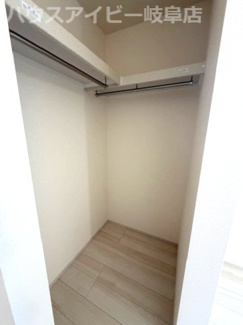 【収納】 | 各務原市川島小網町新築建売全4棟！お車スペース3台可能！長期優良住宅！耐震等級3・住宅性能評価書取得 | 各務原市川島小網町新築建売全4棟！お車スペース3台可能！長期優良住宅！耐震等級3・住宅性能評価書取得！