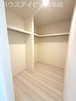 【収納】 | 各務原市川島小網町新築建売全4棟！お車スペース3台可能！長期優良住宅！耐震等級3・住宅性能評価書取得 | 各務原市川島小網町新築建売全4棟！お車スペース3台可能！長期優良住宅！耐震等級3・住宅性能評価書取得！