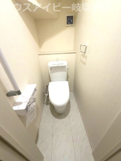 【トイレ】 | 各務原市川島小網町新築建売全4棟！お車スペース3台可能！長期優良住宅！耐震等級3・住宅性能評価書取得 | 各務原市川島小網町新築建売全4棟！お車スペース3台可能！長期優良住宅！耐震等級3・住宅性能評価書取得！
