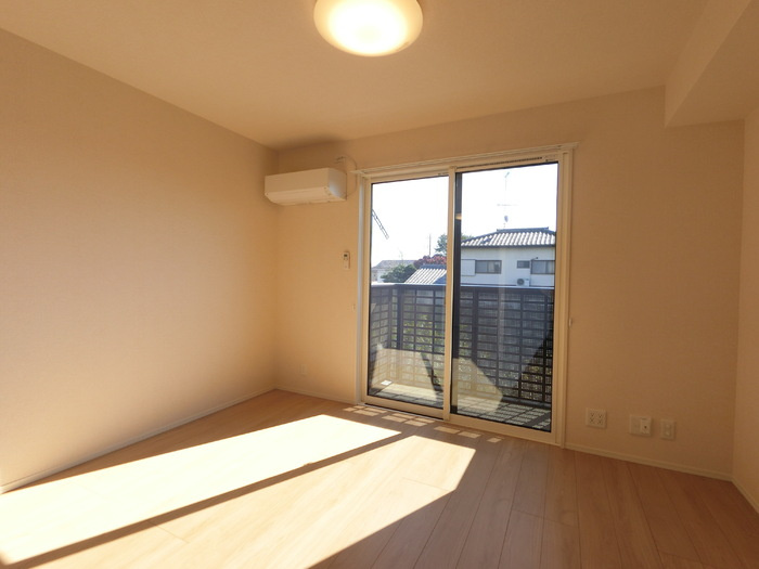 ソレイユの居間・リビング