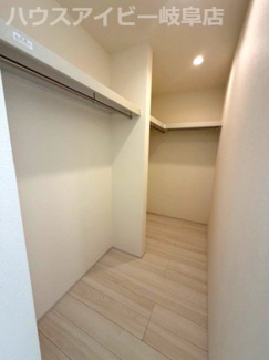 【収納】 | 各務原市川島小網町新築建売全4棟！お車スペース3台可能！長期優良住宅！耐震等級3・住宅性能評価書取得 | 各務原市川島小網町新築建売全4棟！お車スペース3台可能！長期優良住宅！耐震等級3・住宅性能評価書取得！