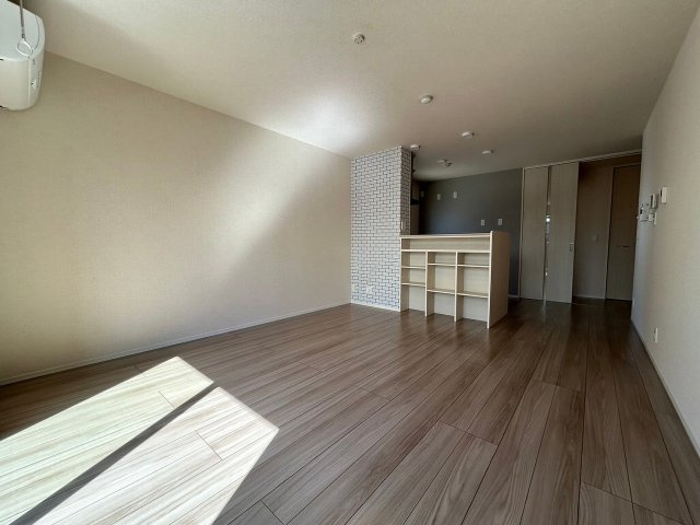 グランテージ海神Nの内装|明るい色調の室内です