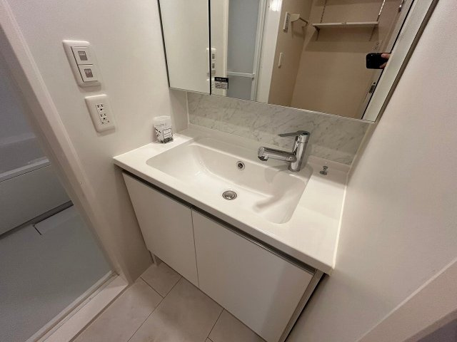 グランテージ海神Nの洗面所|ゆったりとスペースのある洗面所