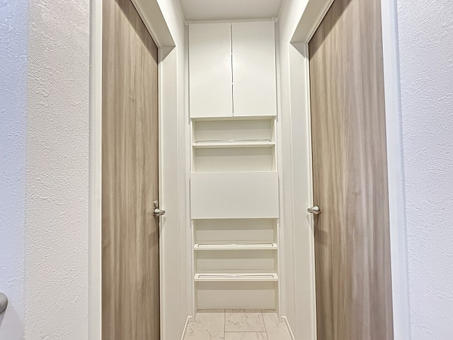 【収納】 | 志木市幸町2丁目　中古一戸建住宅　(丸井志木店) | 現地（2026年4月）撮影／玄関収納