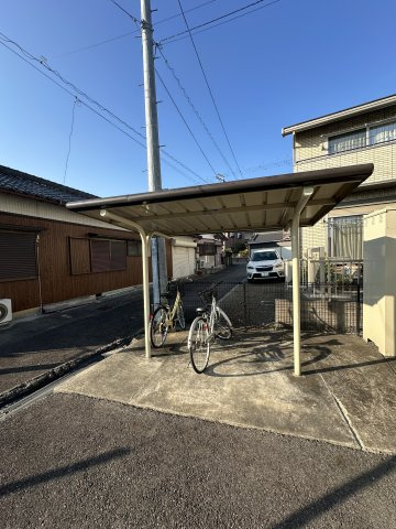 ふれあいハイツの駐車場