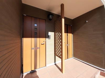 【エントランス】 | ジェルメ・ネオⅢ