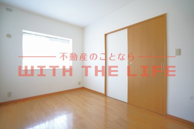 キャッスルコート【10,000円キャッシュバック対象物件】の洋室|使い勝手のいい洋室です