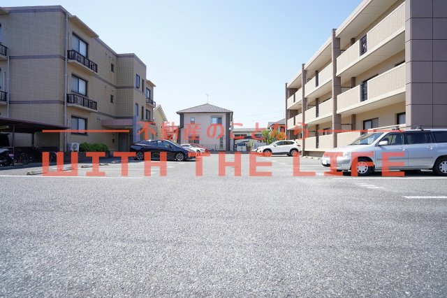 キャッスルコート【10,000円キャッシュバック対象物件】の駐車場|駐車場です