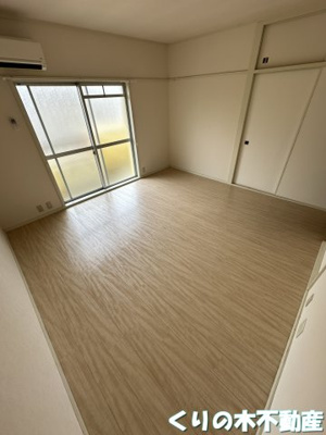 【寝室】 | ルミウス片山 | 落ち着いた色調の寝室です