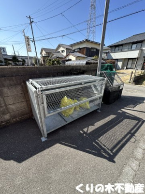 【その他共用部分】 | ルミウス片山 | ごみ置き場です