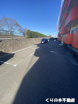 【駐車場】 | ルミウス八町西 | 駐車場です